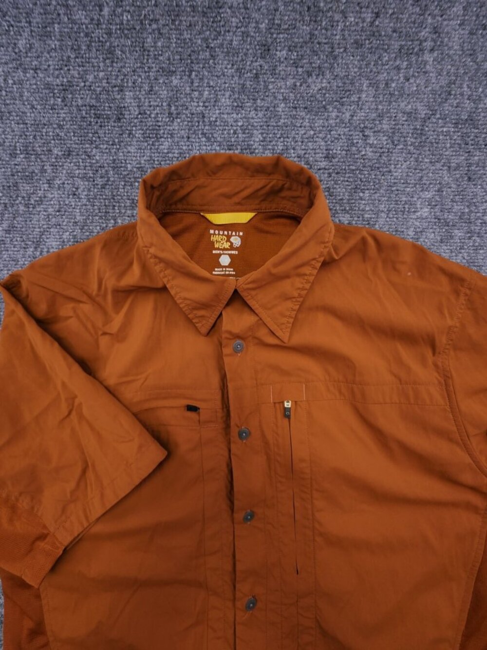 Mountain Hardwear Men Large Orange Short Sleeve Button Up Nylon Stretchy Vented